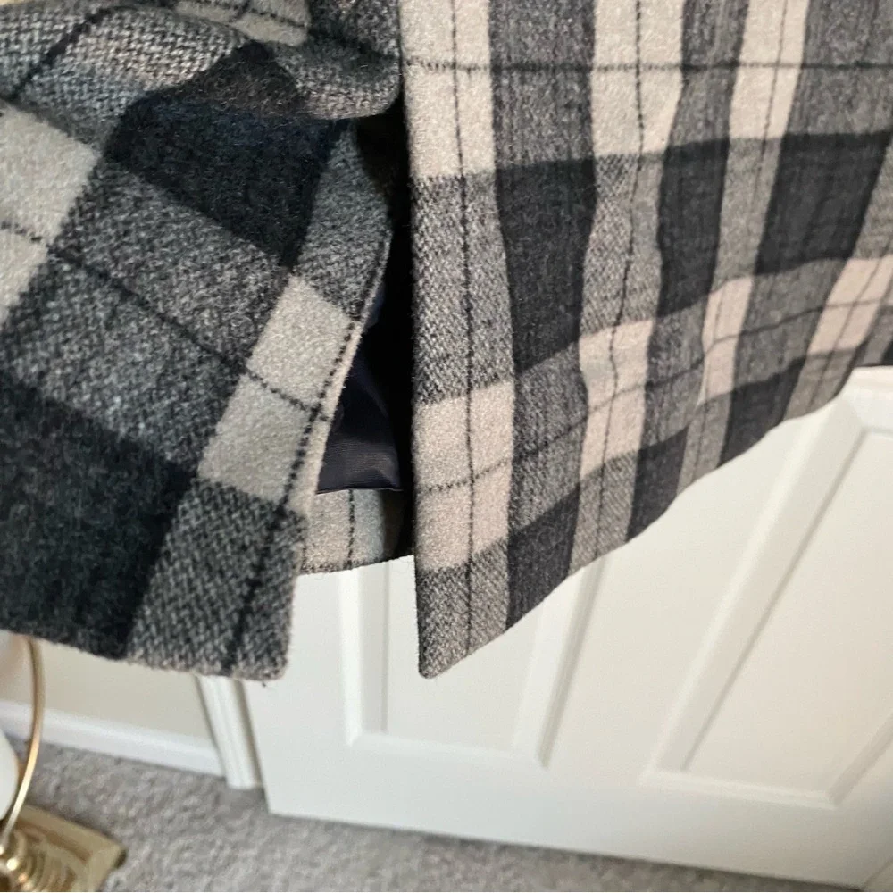 Talbots Petites Womens Lightweight Wool Blend Black/Gray/Beige Plaid Jacket Sz S